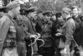 /album/fotogaleria/bundesarchiv-bild-101i-121-0008-25-polen-treffen-deutscher-und-sowjetischer-soldaten-jpg/